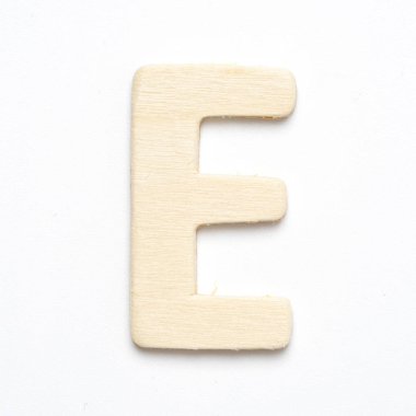 E ahşap yazı tipi harfi ayır