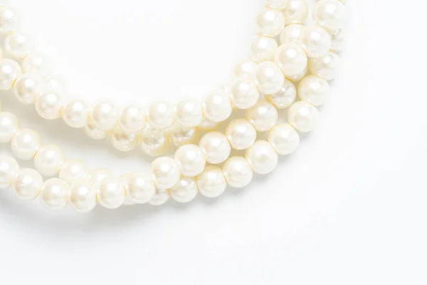 Collar Perlas Aislado Negro Blanco — Foto de Stock