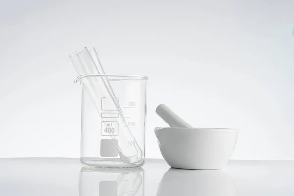 Instrumentos Vidrio Laboratorio Equipos Vacíos Para Laboratorio Químico Realista — Foto de Stock