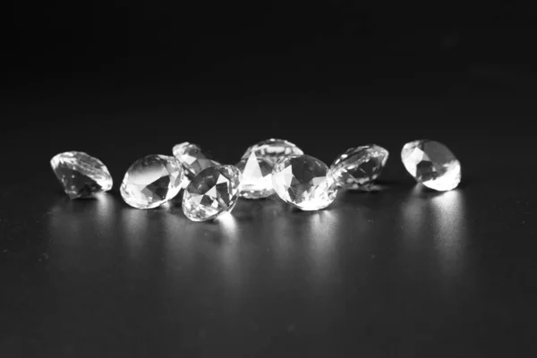 Luxusní Diamanty Černém Pozadí — Stock fotografie