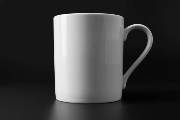 White Ceramic Mug Isolated Black Background — Stock Photo, Image