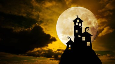 Dolunay Halloween gece arka plan üzerinde kale siluet ile