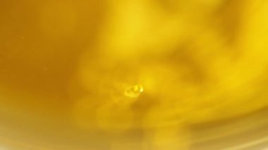 Bira altın sarı kabarcık arka plan.