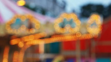 Bulanıklaştırma veya eğlence Fuarı veya eğlence parkı defocus.