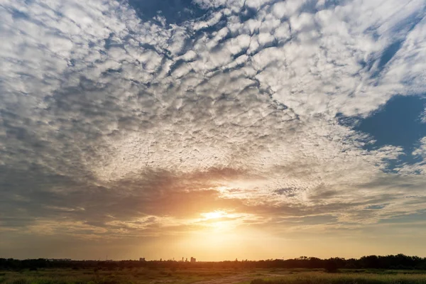 Cloud and blue sky in sunrise or sunset. — Stock Photo, Image