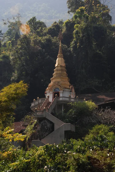 Thailändsk Pagoda Skogen Chiang Mai Thailand — Stockfoto