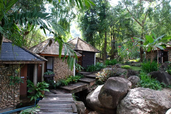 Las Tres Cabañas Tienen Caminos Madera Árboles Piedra Parque Nacional — Foto de Stock