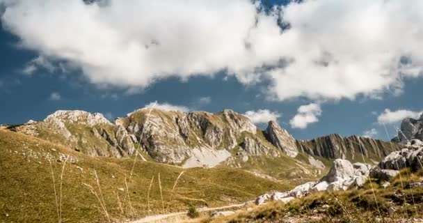 Time-lapse van Bobotov Kuk bergketen, Montenegro — Stockvideo