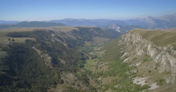 공중, Boricje 협곡, 몬테네그로-기본 소재, 캠 곧바로 — 비디오