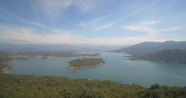 Hava, Slansko Jezero Gölü, Karadağ - yerli malzeme uçan