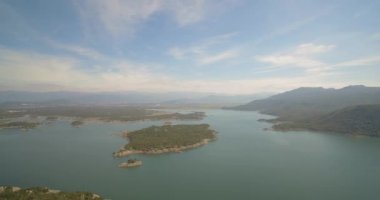 Hava, Slansko Jezero Gölü, Karadağ - yerli malzeme uçan