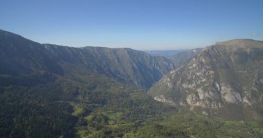 Anteni, Curevac Kanyon, Karadağ