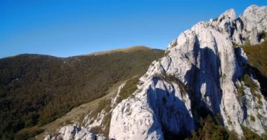 Anteni, Ravni Dabar Hills adlı Velebit, Hırvatistan-dereceli ve stabil sürüm.