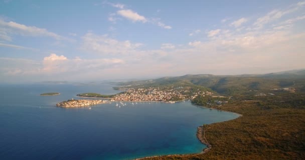 Aerial, Vista de Kremik Hill, Primoten, Croácia - Versão graduada e estabilizada . — Vídeo de Stock