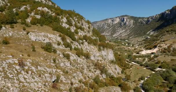 Vue sur le canyon Nividio, Monténégro — Video