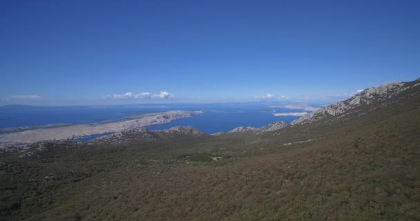 Εναέρια, δείτε στις όμορφες ακτές της Κροατίας - μητρική υλικό. — Αρχείο Βίντεο