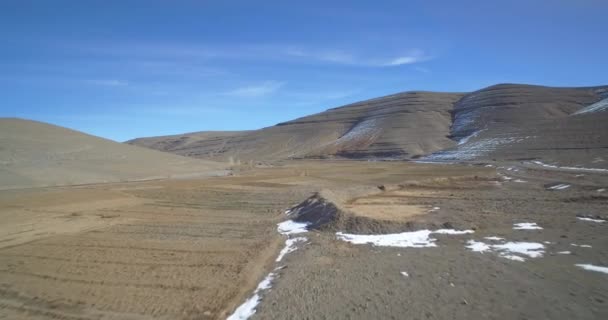 Aire, Montañas nevadas, Paisaje alrededor de Agoudal, Marruecos — Vídeos de Stock