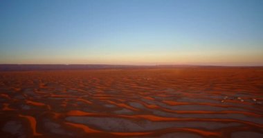 Anteni, Sahara günbatımı, Erg Chegaga, Fas