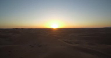 Anteni, Sahara günbatımı, Erg Chegaga, Fas