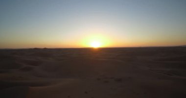 Anteni, Sahara günbatımı, Erg Chegaga, Fas
