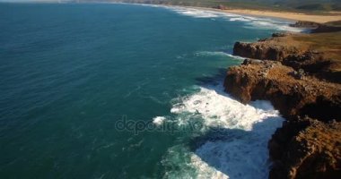 Praia Da Zimbreirinha, Portekiz Hava, dik uçurum hatları