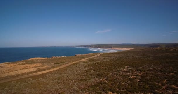 Aerial, Steep Cliff Lines At Praia Da Zimbreirinha, Portugal — Stock Video