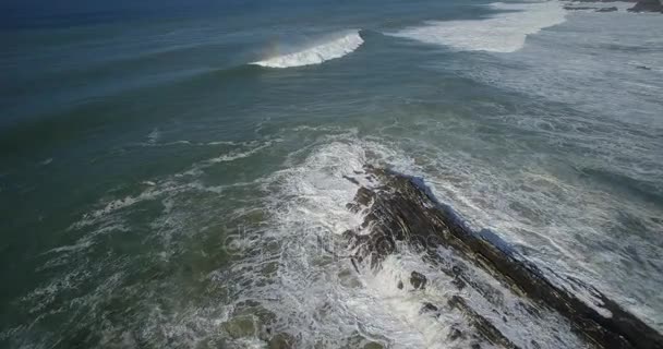 Aerial, Flight above Praia De Cavalreau Coast Line, Portugal — 图库视频影像