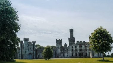 Seksi Grove Castle, İngiltere