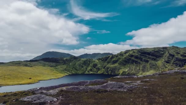 Korn-sjön, grevskapet Kerry på Irland — Stockvideo