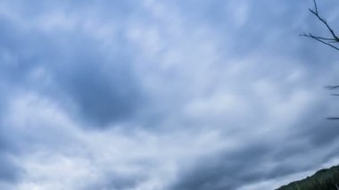 Zaman atlamalı, Stormclouds üzerinde Loch Lomond ve Trossachs Milli Parkı, İskoçya