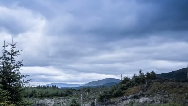 Time Lapse, nubes dramáticas sobre el lago Lomond y el Parque Nacional Trossachs — Vídeos de Stock