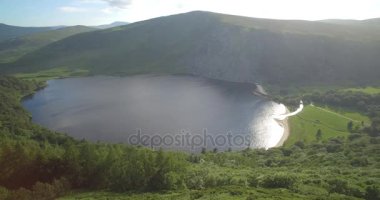Anteni, Lough Tay gölde Luggala, County Wicklow, Ireland