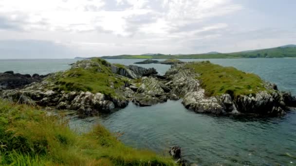 Coastline At The Altar Wedge Tomb, Condado de Cork, Irlanda - Versión clasificada — Vídeos de Stock