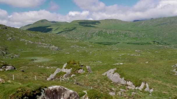 Pekný mezeru, County Kerry, Irsko - odstupňované verzi — Stock video