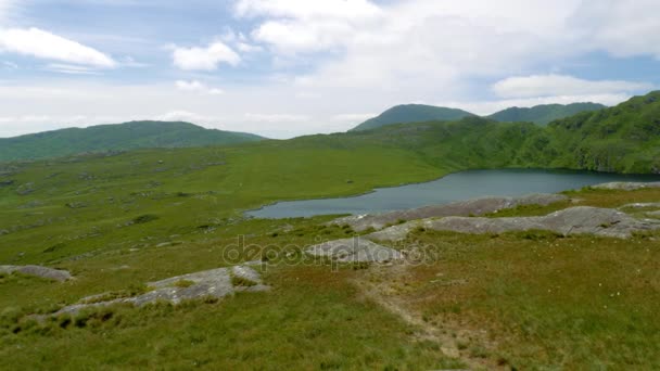 Ječmen jezero, hrabství Cork, Irsko - odstupňované verzi — Stock video