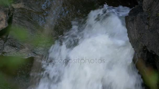Wasserfallkopf, schwarzes Tal, country kerry, irland - einheimische Version — Stockvideo