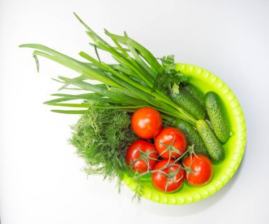 Vejetaryenlik, güneş şeklinde bir sebze seti.