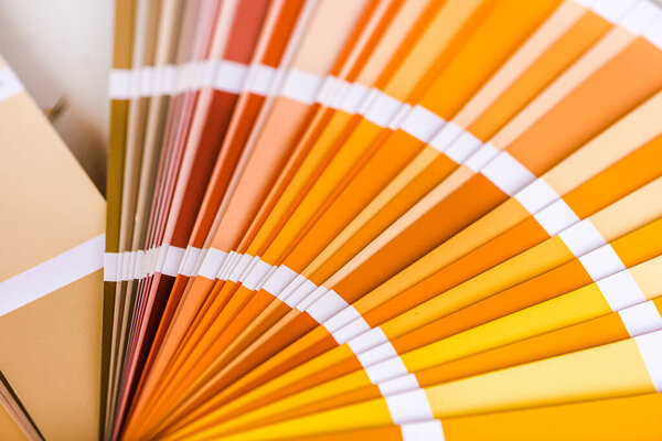 Каталог наружной штукатурки. Теплые цвета - желтый и оранжевый гамма цвета
.