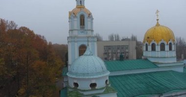Havadan görünümü Katedrali, İsa'nın doğuşu, kutsal bakire Meryem, şehirde yoğun sis