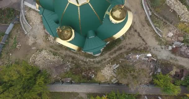 Vista aérea Santa Grande Mártir Catarina, cidade de Mukolayev em denso nevoeiro, Ucrânia — Vídeo de Stock