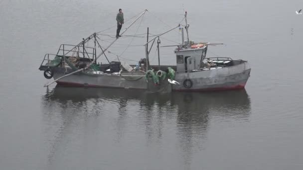 Mykolaiv Ucrânia Outubro 2019 Vista Superior Pequeno Navio Pesca Metal — Vídeo de Stock