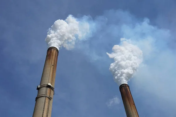 Accumuli Fumo Provenienti Una Centrale Elettrica Carbone — Foto Stock