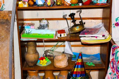 Eski nesneler müzesi. Eski ustaların eserleri.