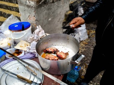 Köyün gününü kutluyoruz, kömürsüz kebaplar nasıl...