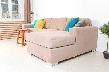 iç kesimlerinde kanepeler