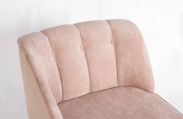 Estudio de un sofá moderno gris aislado sobre fondo blanco — Foto de Stock