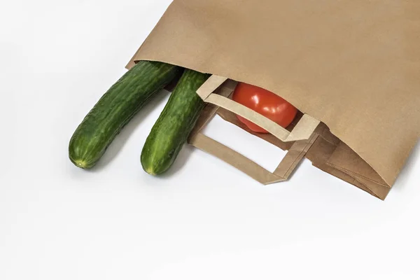 Brown Paper Craft Bag Vegetables Cucumbers Tomatoes White Background Empty — Stock Photo, Image