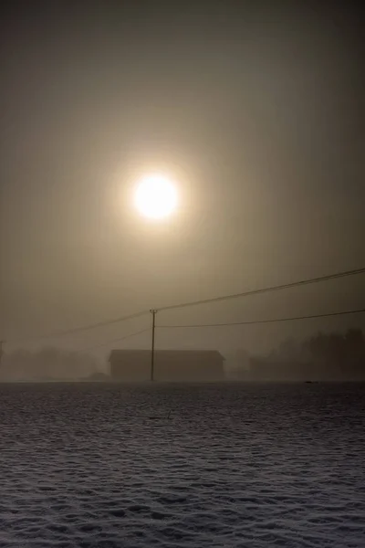 Napfény a ködben — Stock Fotó