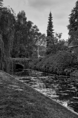 Küçük taş köprü