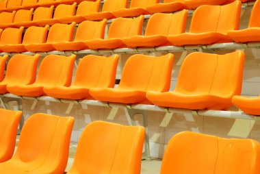 Kapalı stadyumdaki oturma.